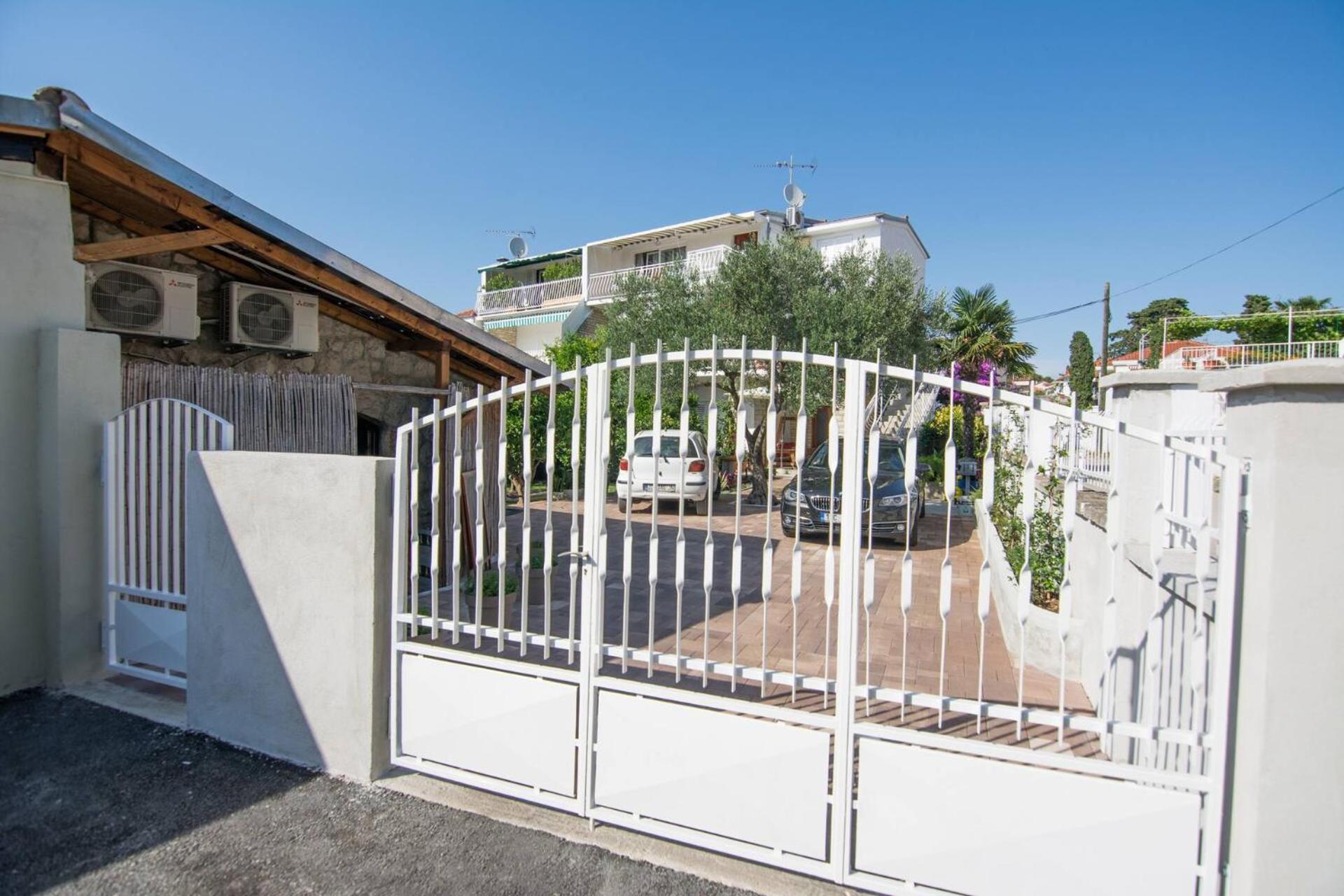 Apartment Rajna بيوغْغاد نا موغو المظهر الخارجي الصورة