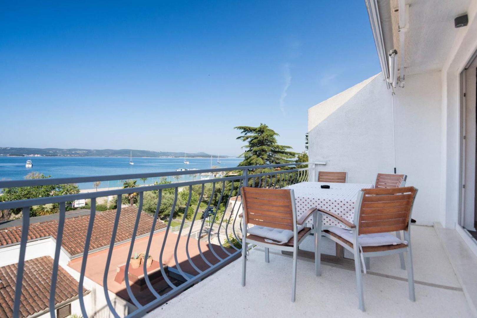 Apartment Rajna بيوغْغاد نا موغو المظهر الخارجي الصورة