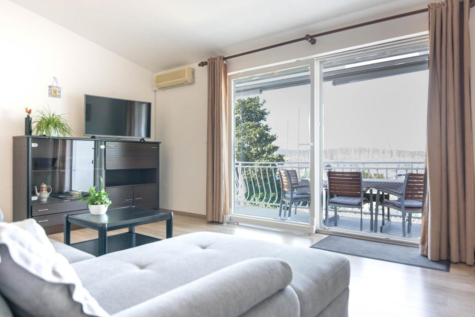 Apartment Rajna بيوغْغاد نا موغو المظهر الخارجي الصورة